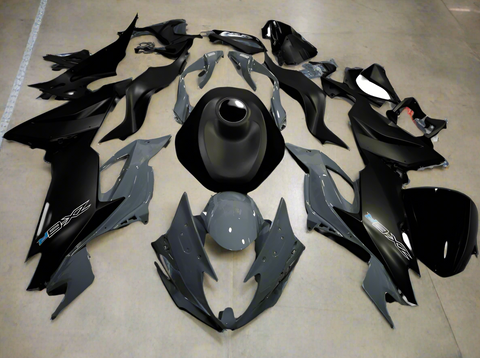 KAWASAKI NINJA ZX6R 636 Fairings (2019-2023) Matte Black, Nardo Gray from KingsMotorcycleFairings.com