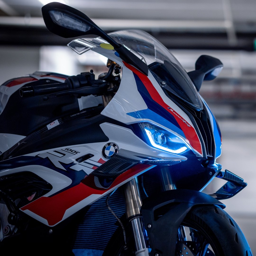 Visit KingsMotorcycleFairings.com for the largest selection of quality Motorcycle Fairing Kits, Helmets, Boots, Goggles, Backpacks & Accessories!