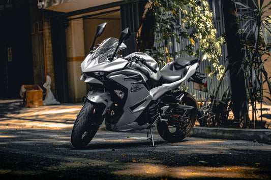 Kings Motorcycle Fairings offers premium ABS motorcycle fairing kits, custom-painted and OEM-style replacement fairings for Honda, Yamaha, Kawasaki, Suzuki, BMW, Ducati, and more.