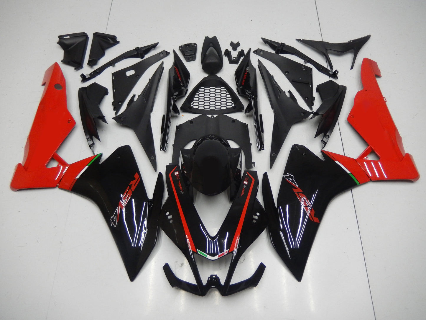 Aprilia RSV41000 Fairings (2009-2015) Black, Red Stripe at KingsMotorcycleFairings.com