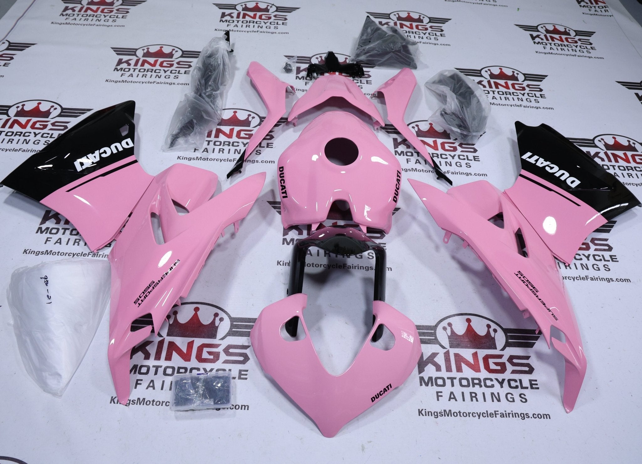 Ducati SuperSport 950 Fairings (2021-2024) Pink | Kings
