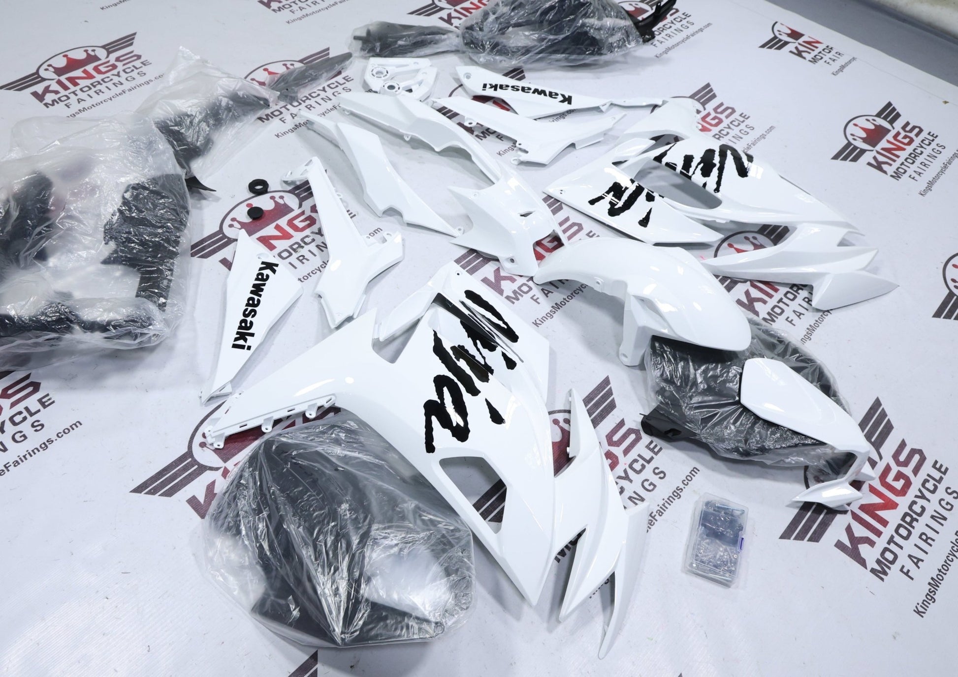 Fairing Kit for Kawasaki Ninja 650 (2020-2025) Gloss White, Gloss Black from KingsMotorcycleFairings.com