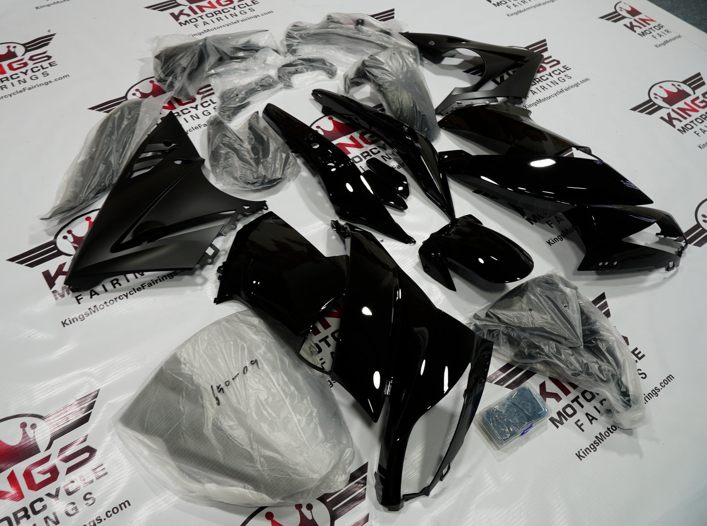 Fairing Kit for a Kawasaki Ninja 650R (2009-2011) Black at KingsMotorcycleFairings.com