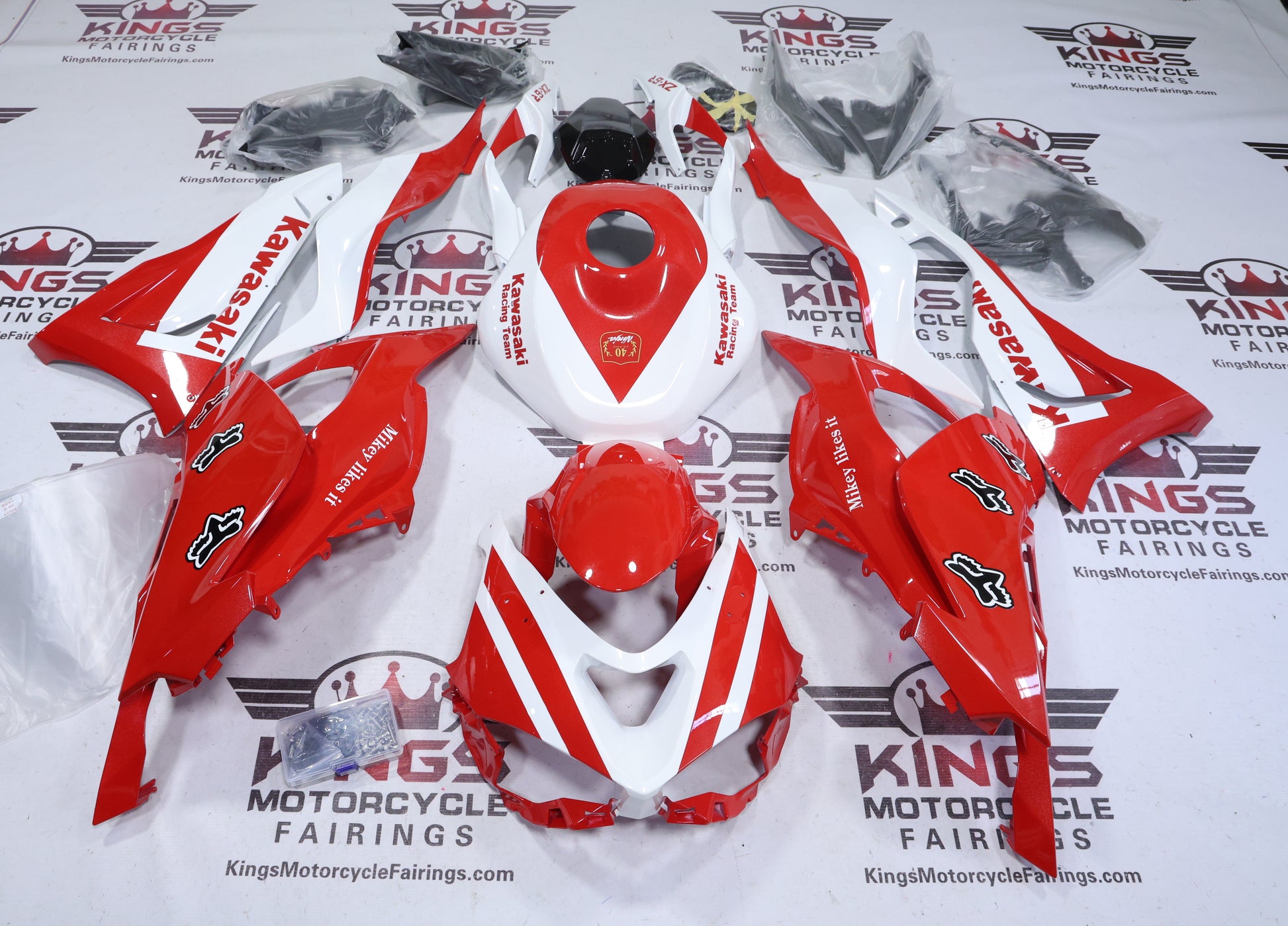 Fairings for Kawasaki Ninja ZX6R 636 (2024-2025) Red, White Fox at KingsMotorcycleFairings.com