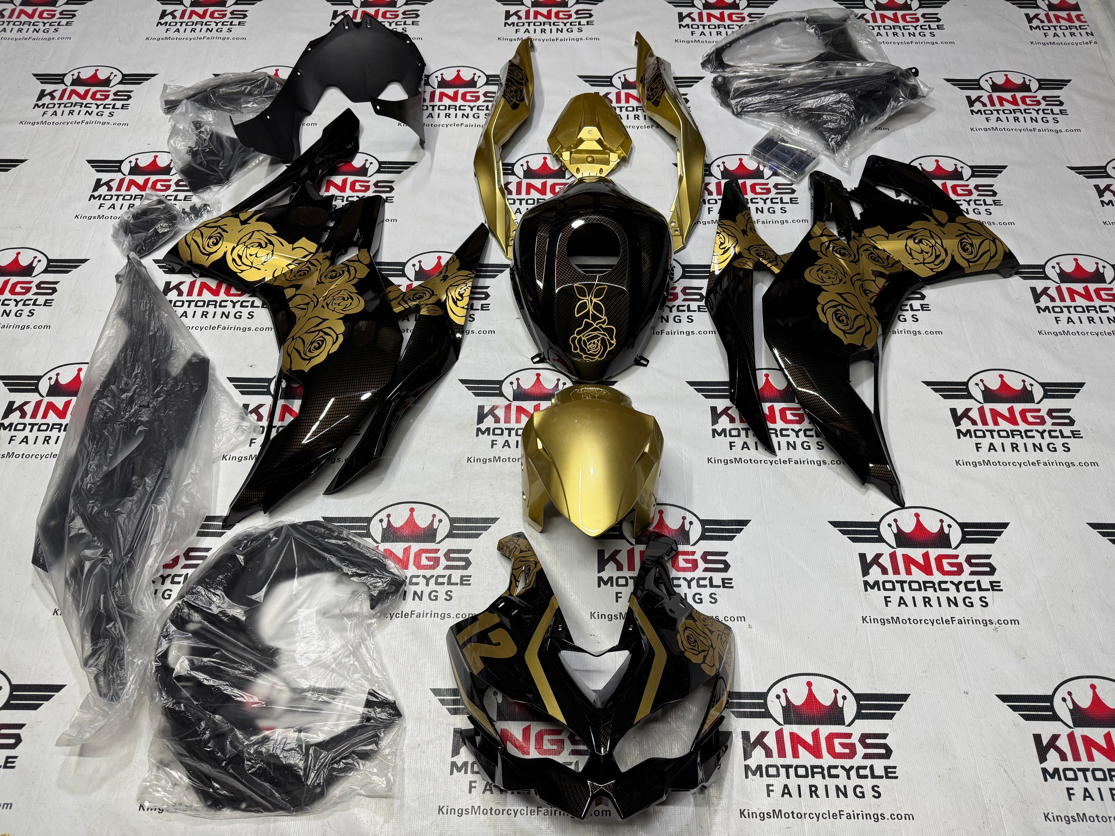 Fairings for Kawasaki ZX4RR (2019-2025) Faux Carbon Fiber, Gold Roses at KingsMotorcycleFairings.com