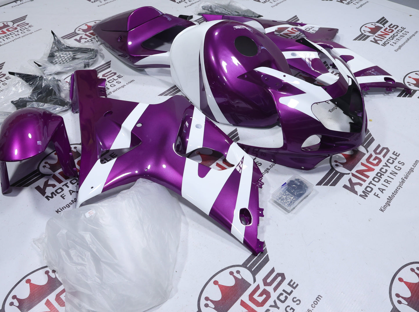 Fairings for Suzuki GSXR1000 (2000-2002) Pink, White Stripe at KingsMotorcycleFairings.com