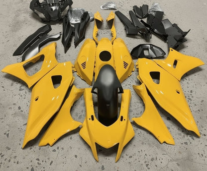 Fairings for Yamaha R7 (2021-2025) Yellow, Matte Black from KingsMotorcycleFairings.com