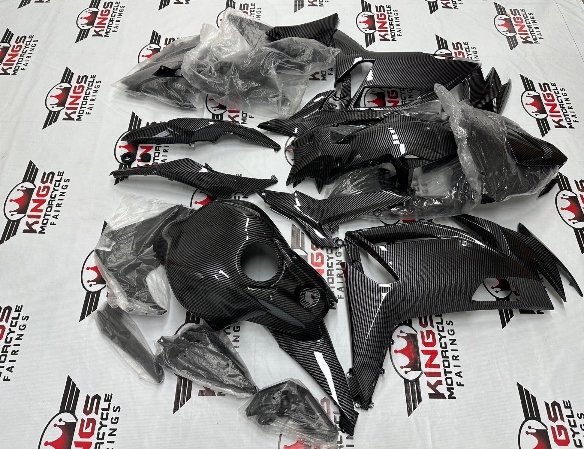 Fairings for Kawasaki Ninja 650 (2020-2025) Faux Carbon Fiber from KingsMotorcycleFairings.com