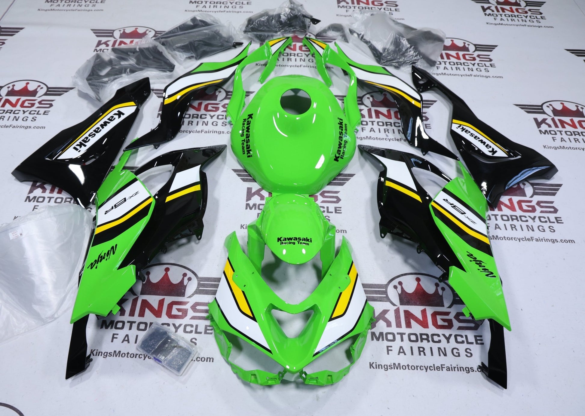 Fairings for Kawasaki ZX6R 636 (2024-2025) Green, White, Black, Yellow at KingsMotorcycleFairings.com