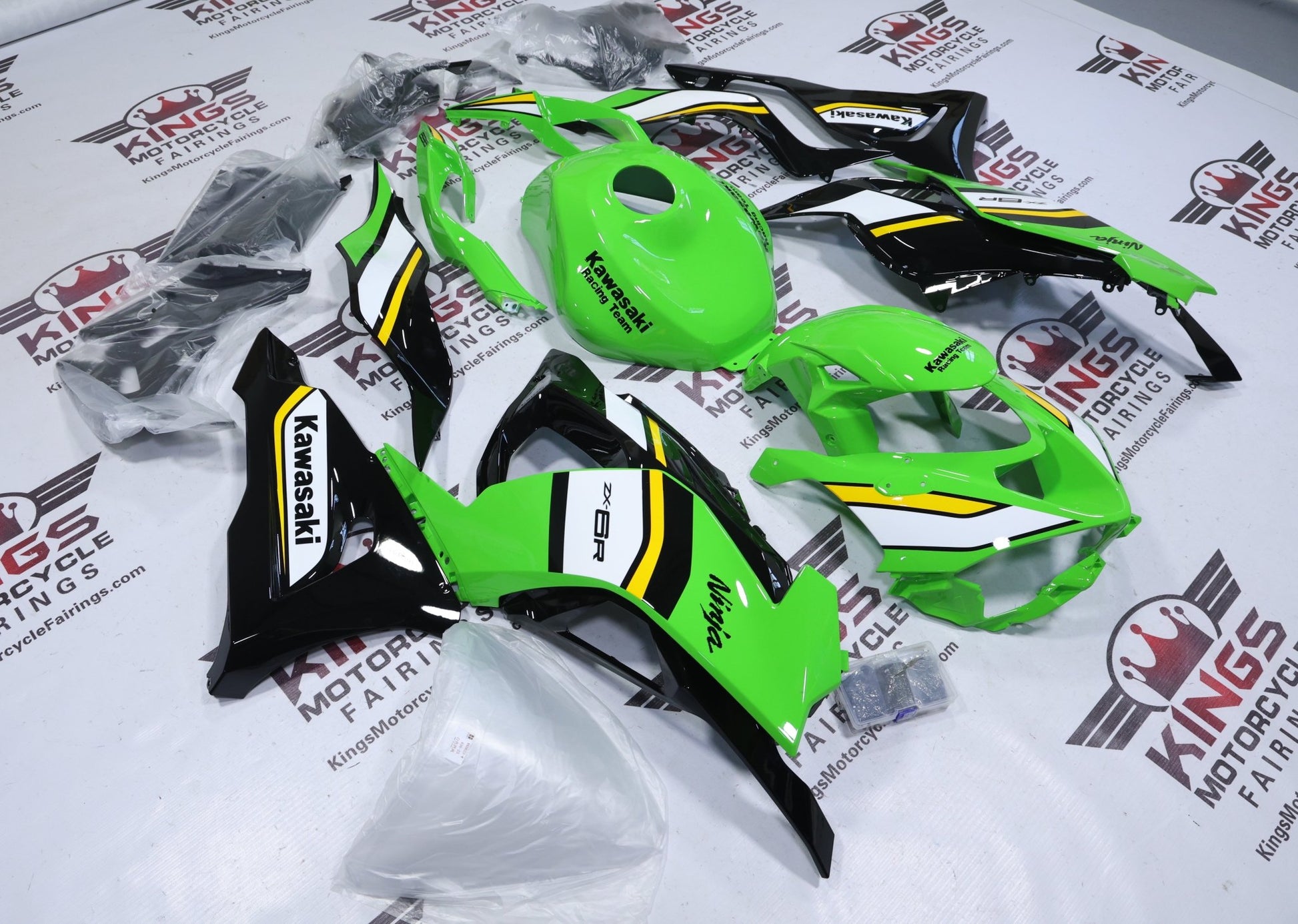 Fairings for Kawasaki ZX6R 636 (2024-2025) Green, White, Black, Yellow from KingsMotorcycleFairings.com