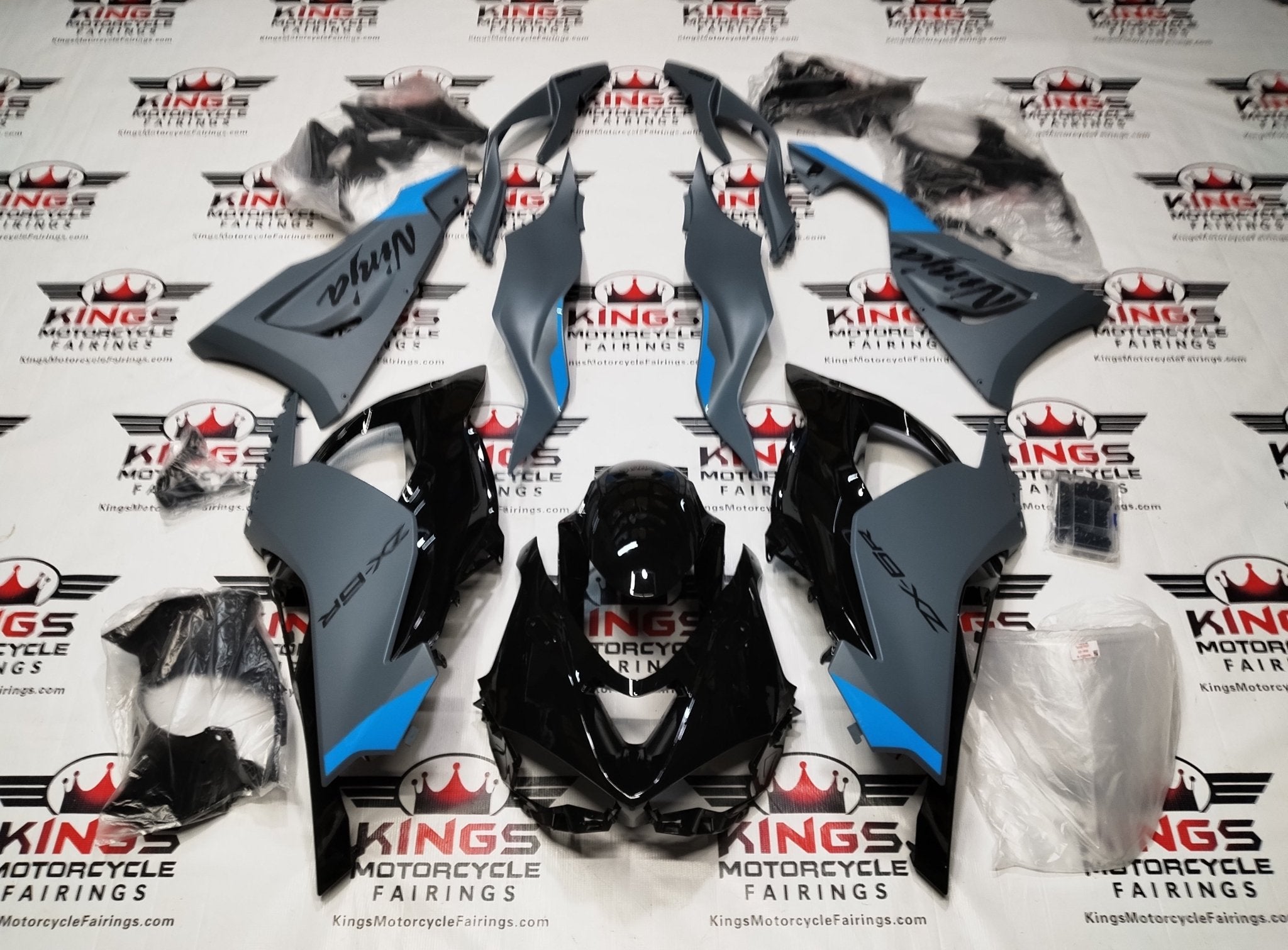 Kawasaki ZX-6R (2024-2025) Matte Gray, Black, Blue Fairings