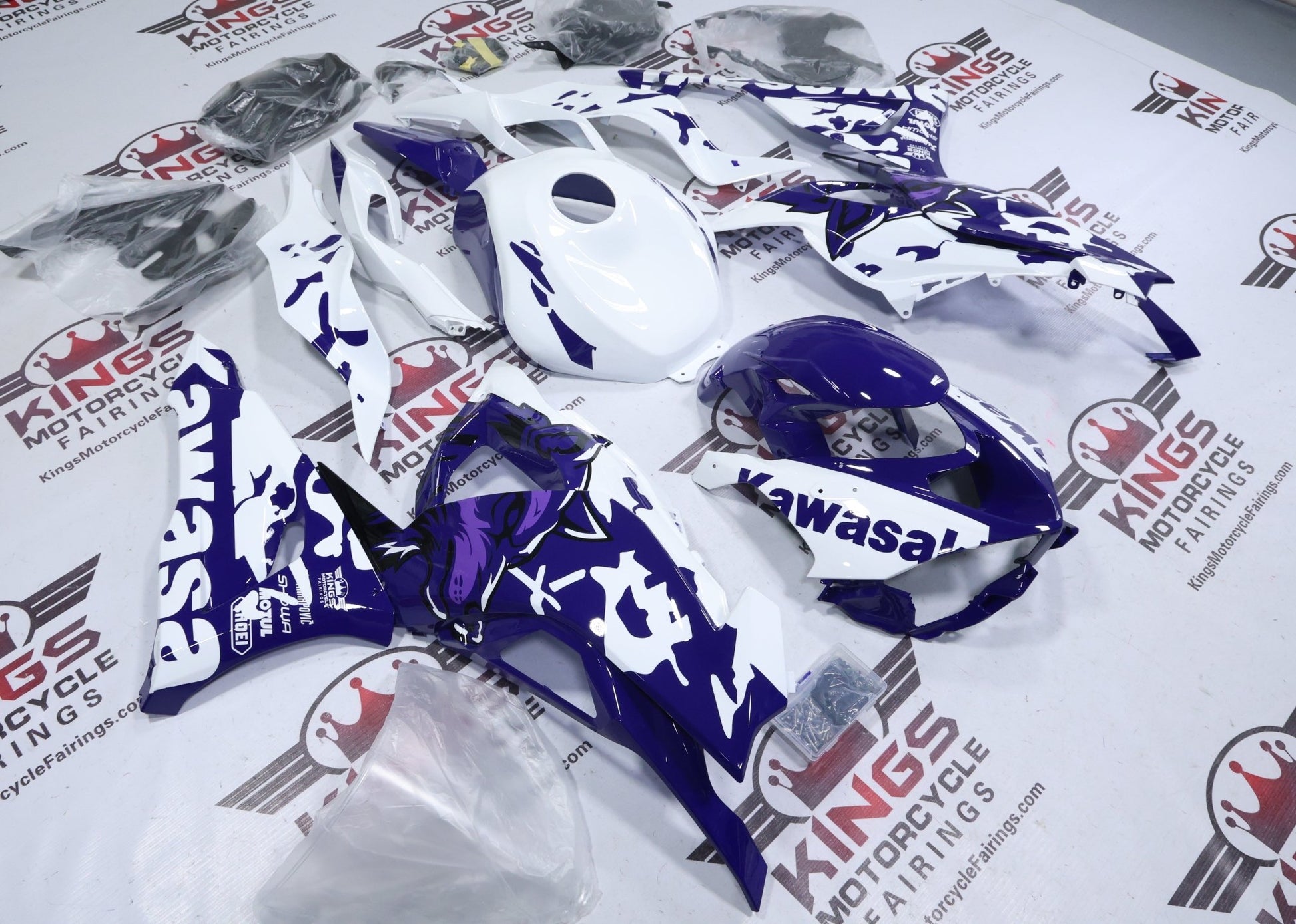 Fairings for Kawasaki ZX6R 636 (2024-2025) Purple Wolf, White at KingsMotorcycleFairings.com