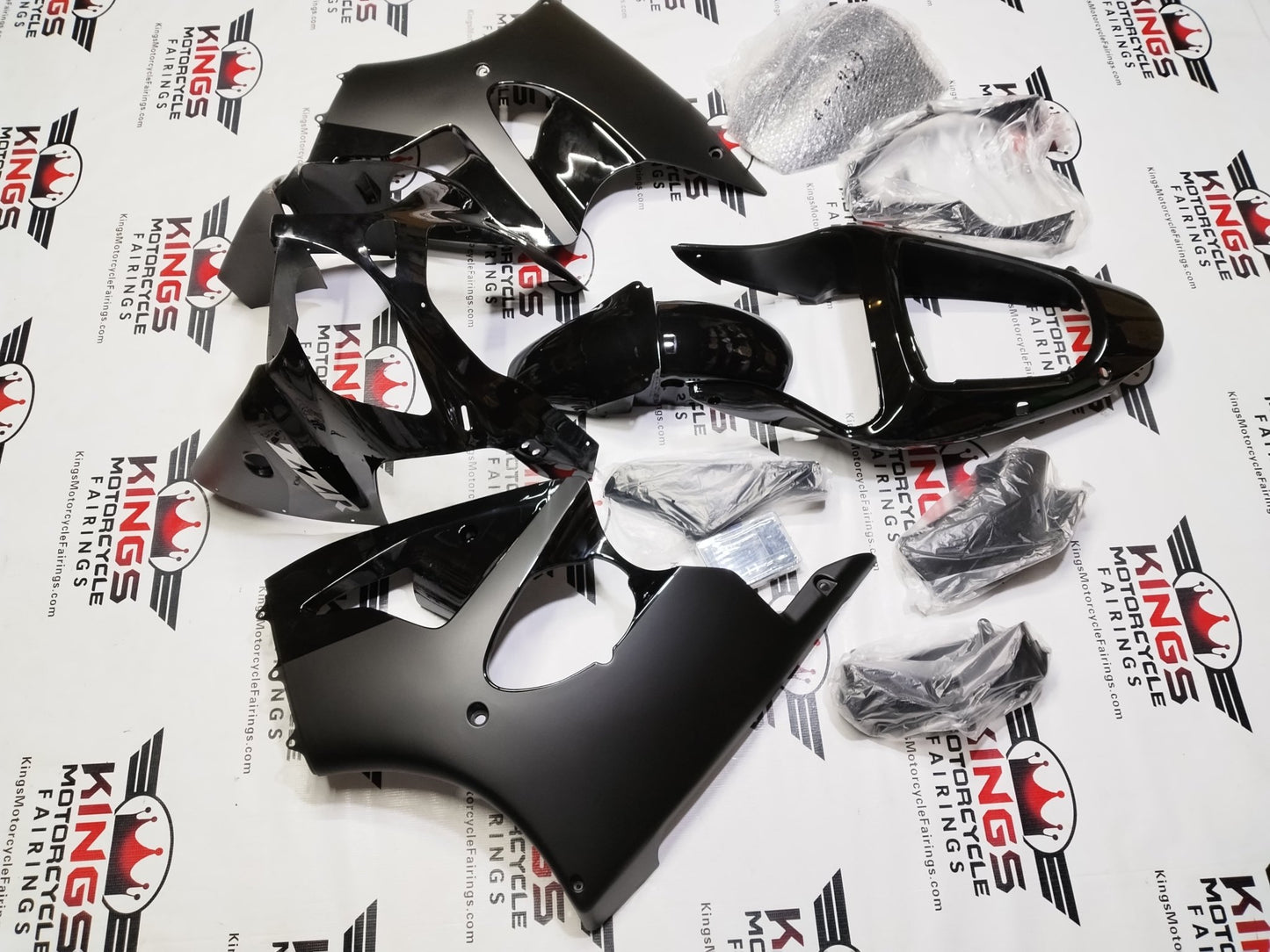 Fairings for Kawasaki ZZR600 (2005-2008) Black, Matte Black, Silver at KingsMotorcycleFairings.com