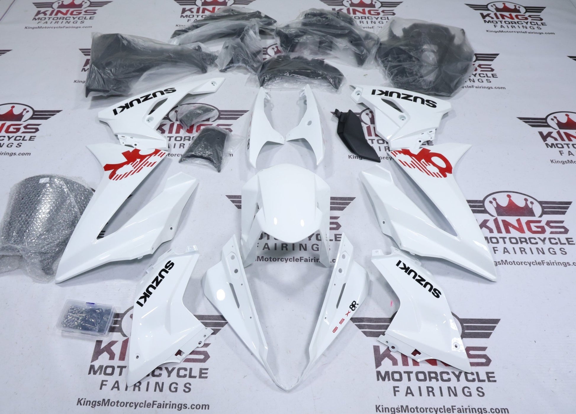Fairings for Suzuki GSX-8R (2024-2025) White, Red, Black from KingsMotorcycleFairings.com