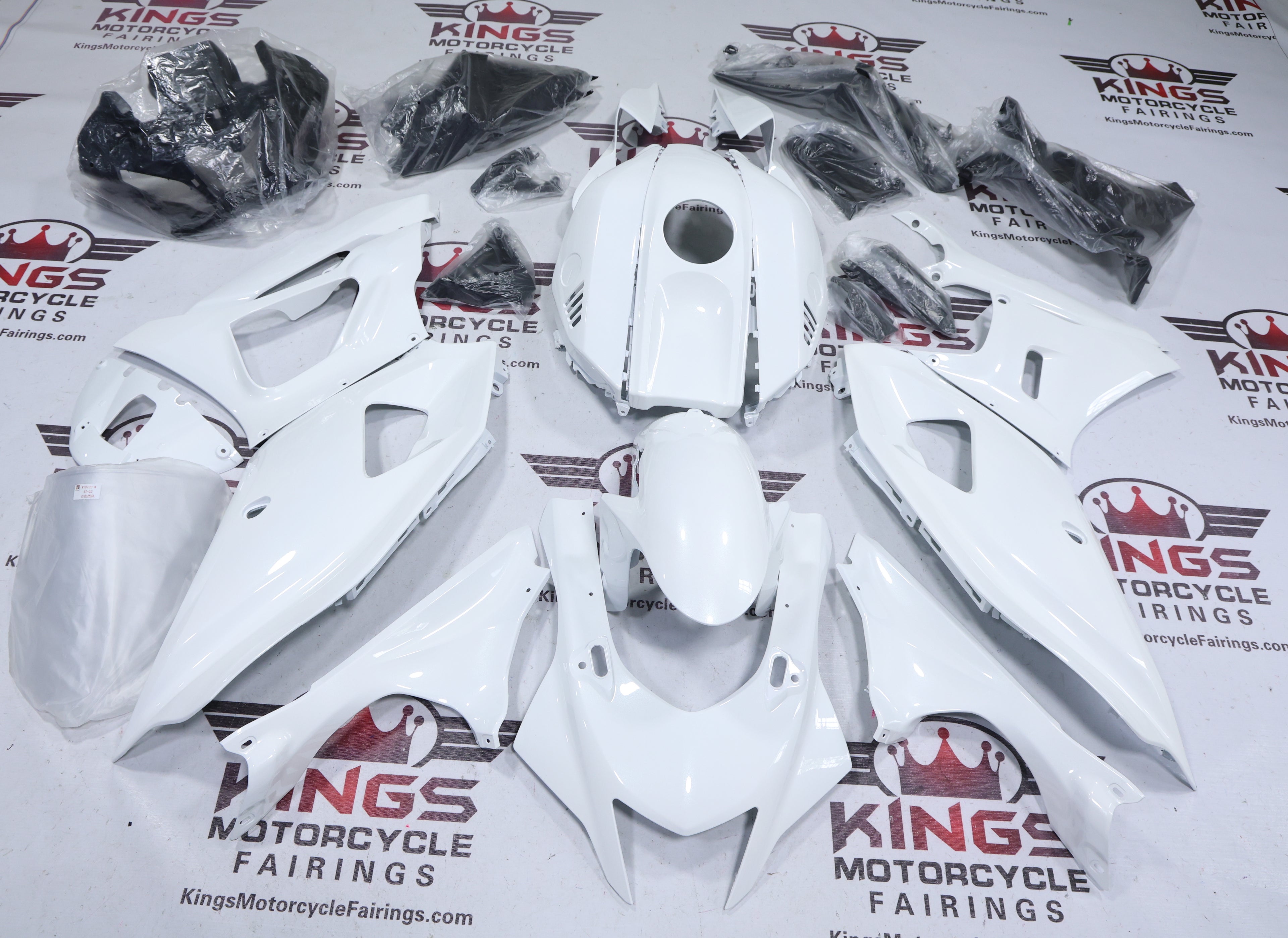 Fairings for Yamaha R7 (2021-2025) All White at KingsMotorcycleFairings.com