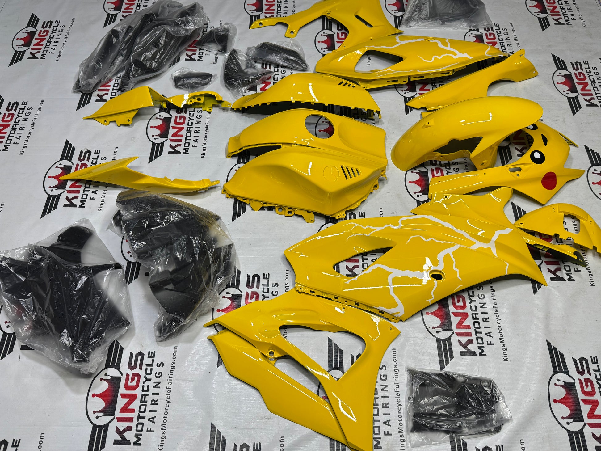 Fairings for Yamaha R7 (2021-2025) Yellow Pikachu at KingsMotorcycleFairings.com