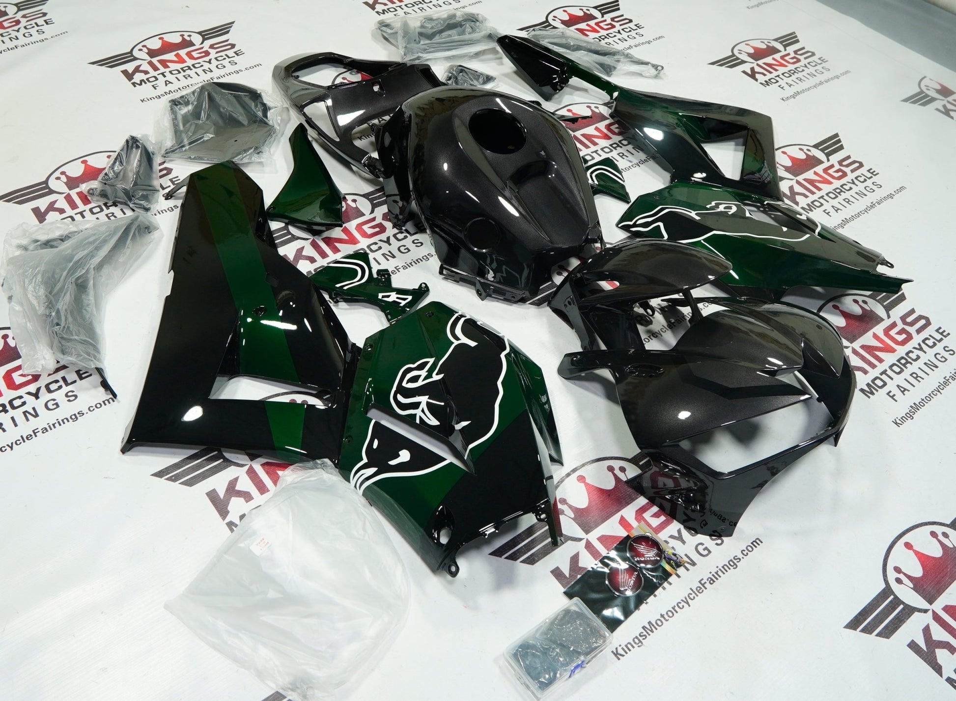 HONDA CBR 600RR Fairings (2013-2023) Green, Dark Gray, Black, Bull at KingsMotorcycleFairings.com