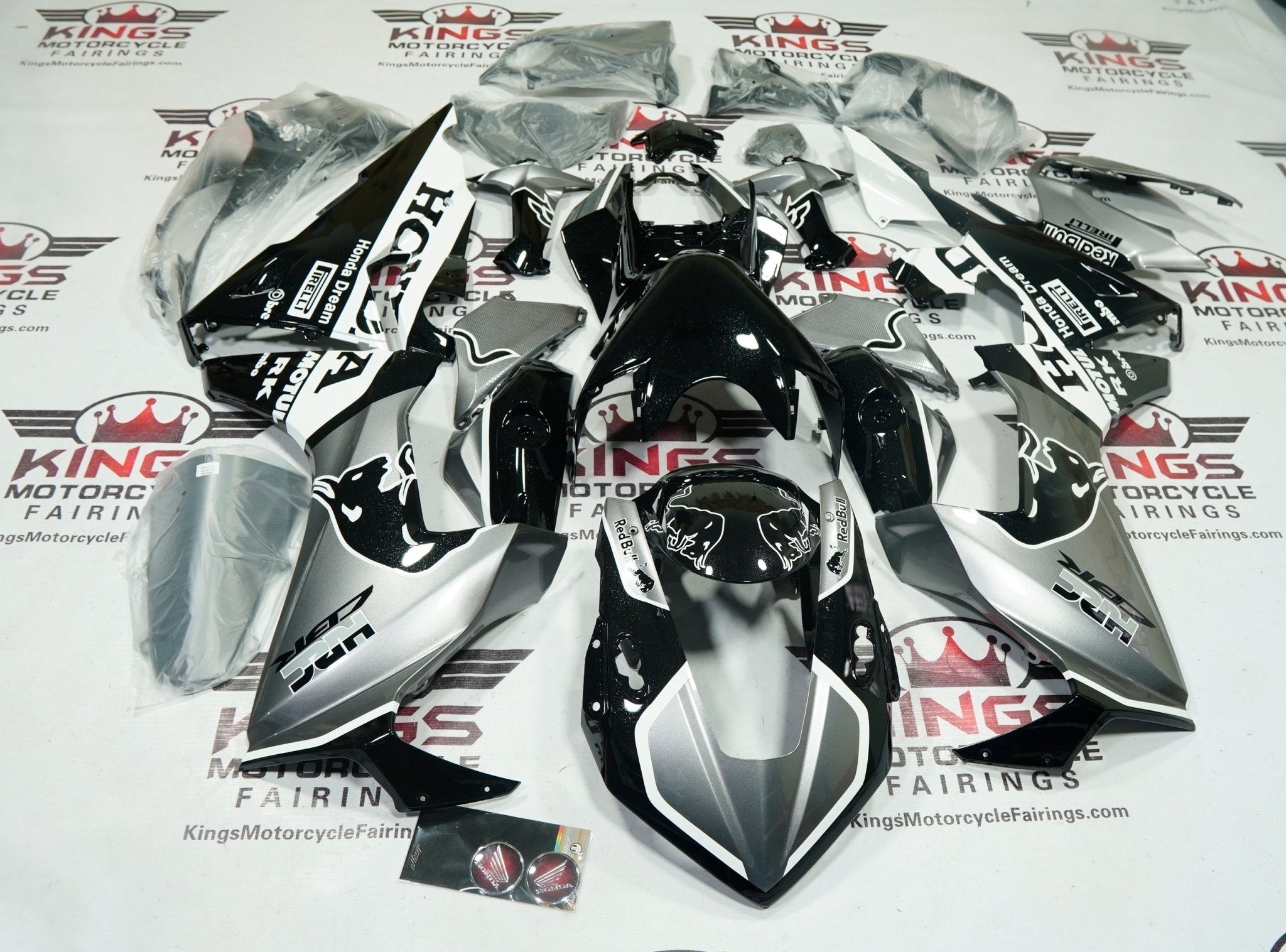 Honda CBR1000 Fairings (2017-25) Black Metallic, Silver Bull – Kings ...