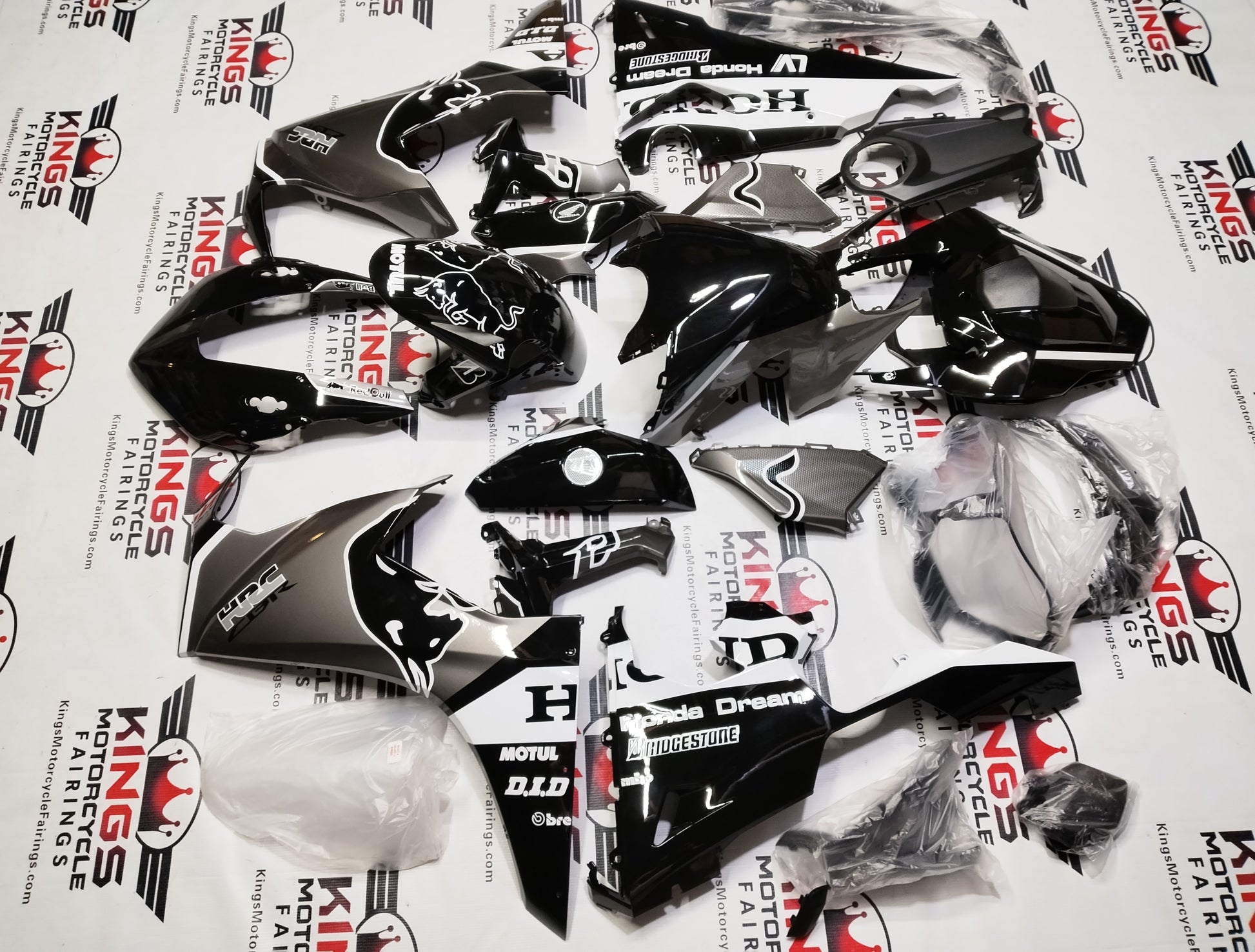 Honda CBR1000RR Fairings (2017-2025) Black, Gray, White, Bull HRC at KingsMotorcycleFairings.com