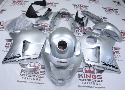 Honda CBR1100XX Super Blackbird Fairings (1996-2007) Silver, Black at KingsMotorcycleFairings.com