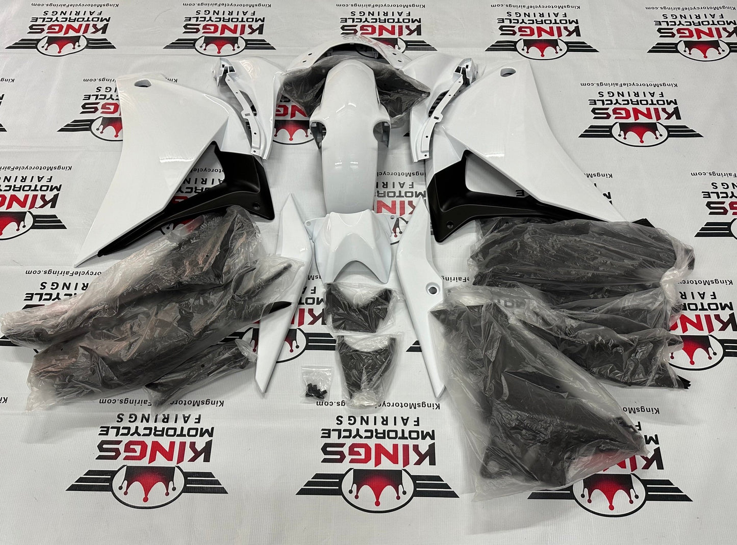 Honda CBR125R Fairing set (2011-2016) White Gloss, Matte Black at KingsMotorcycleFairings.com
