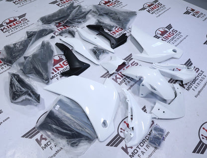 Honda CBR125R Fairings (2011-2016) Pearl White, Matte Black from KingsMotorcycleFairings.com