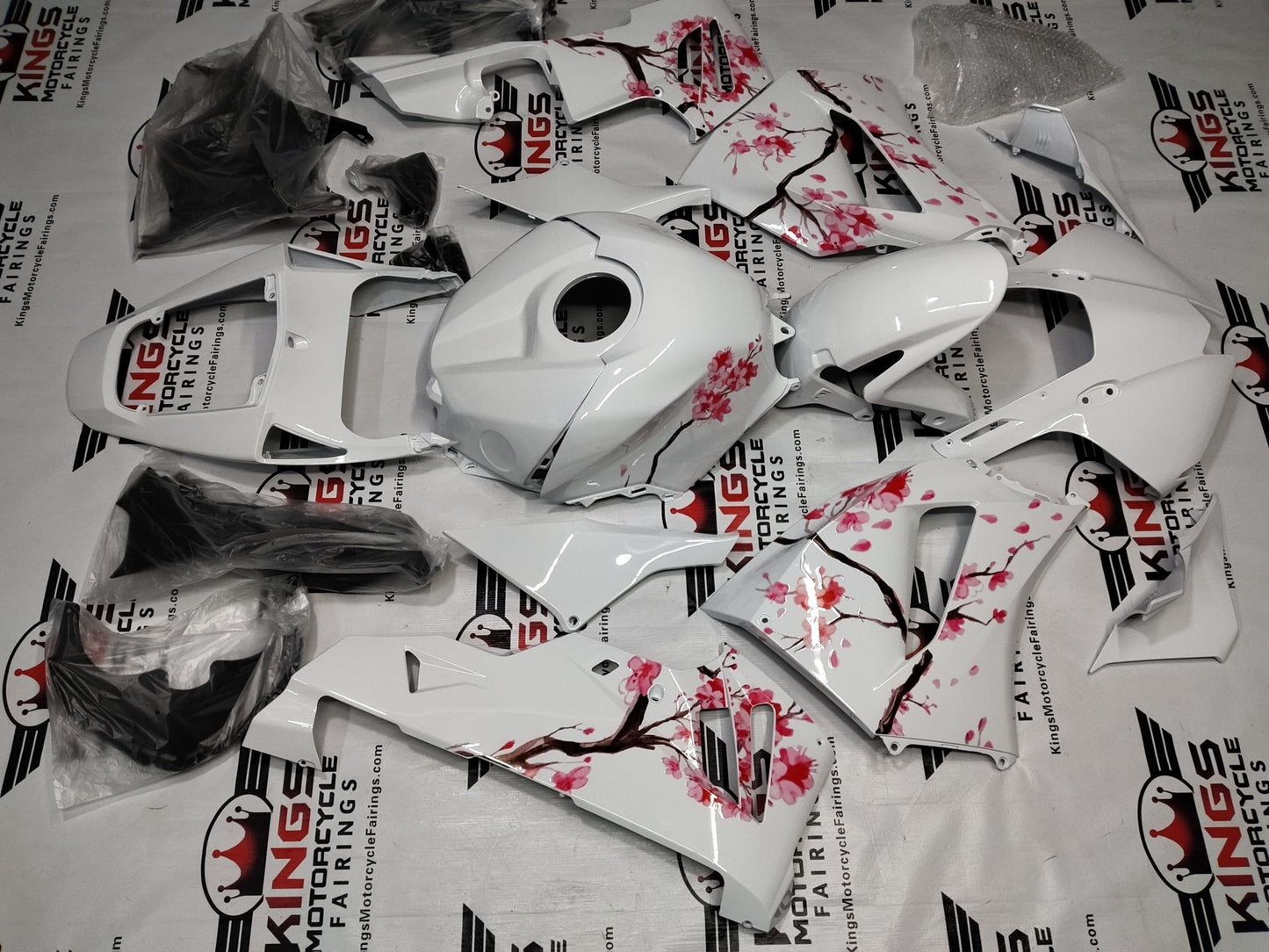 Honda CBR600RR Fairing Kit (2024-2025) White, Cherry Blossoms from KingsMotorcycleFairings.com