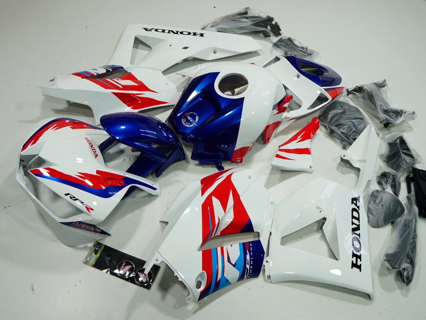 Honda CBR600RR Fairings (2024-2025) White, Red, Blue Fireblade at KingsMotorcycleFairings.com