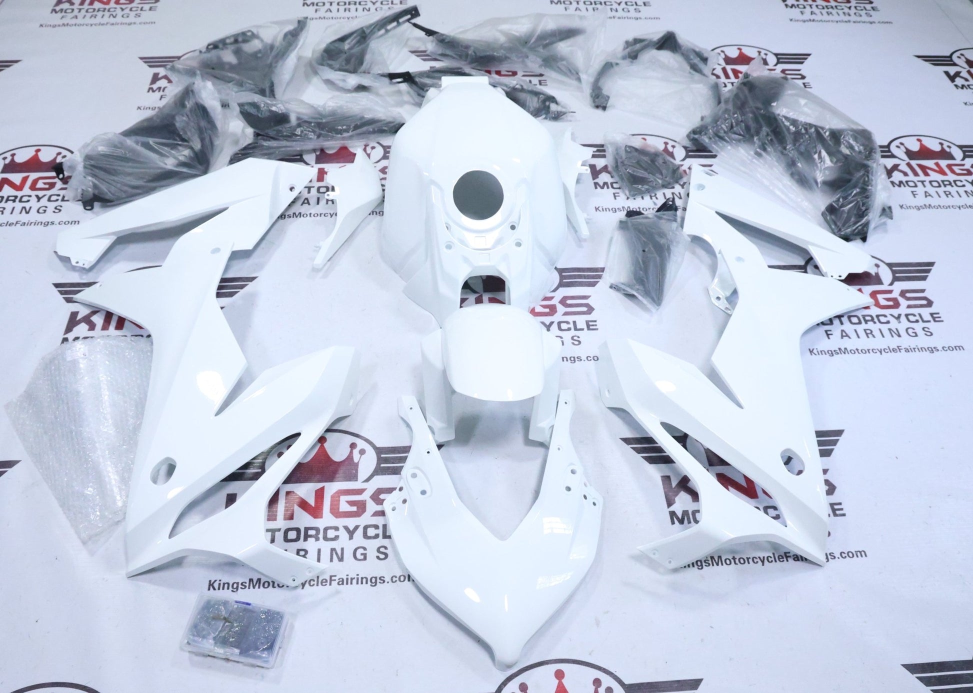 Honda CBR650R Fairings (2021-2023) All White from KingsMotorcycleFairings.com