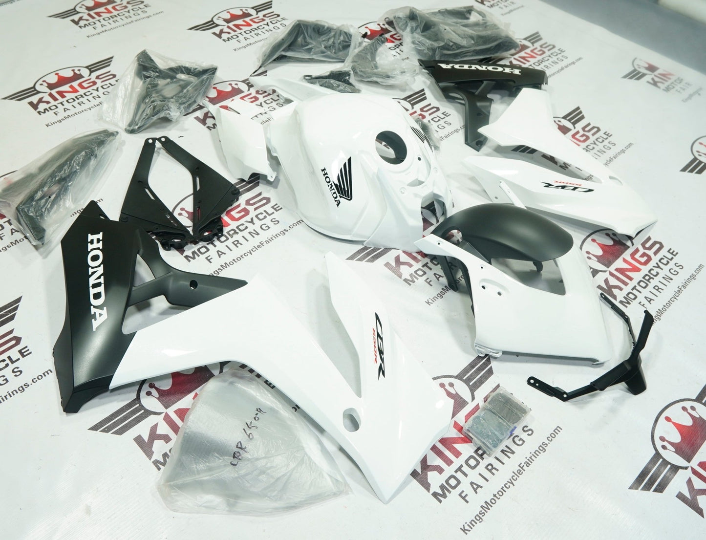 Honda CBR650R Fairings (2024-2025) White, Matte Black at KingsMotorcycleFairings.com