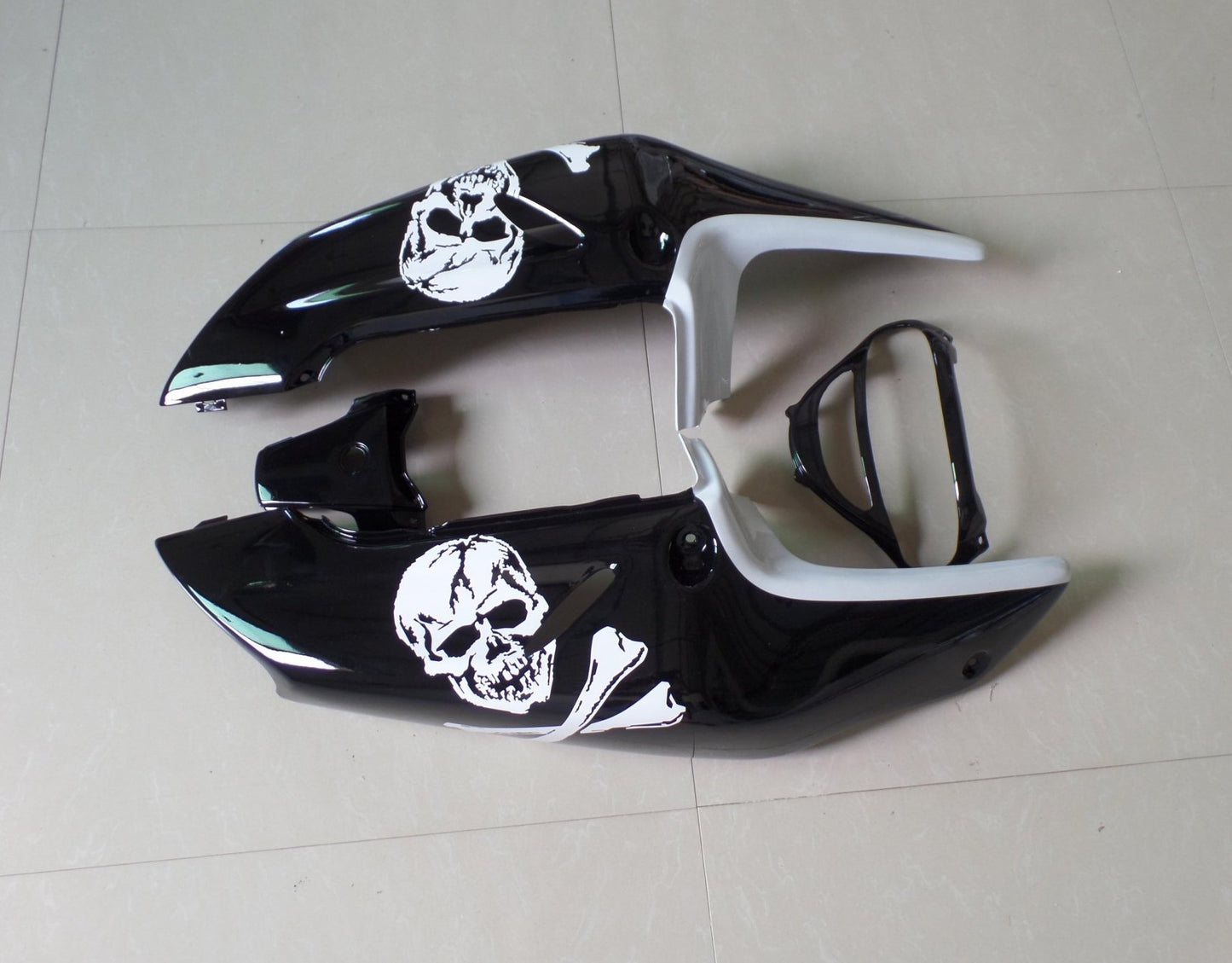 Honda CBR900RR Fairing Kit (1998-1999) White, Black, Red, Skulls from KingsMotorcycleFairings.com