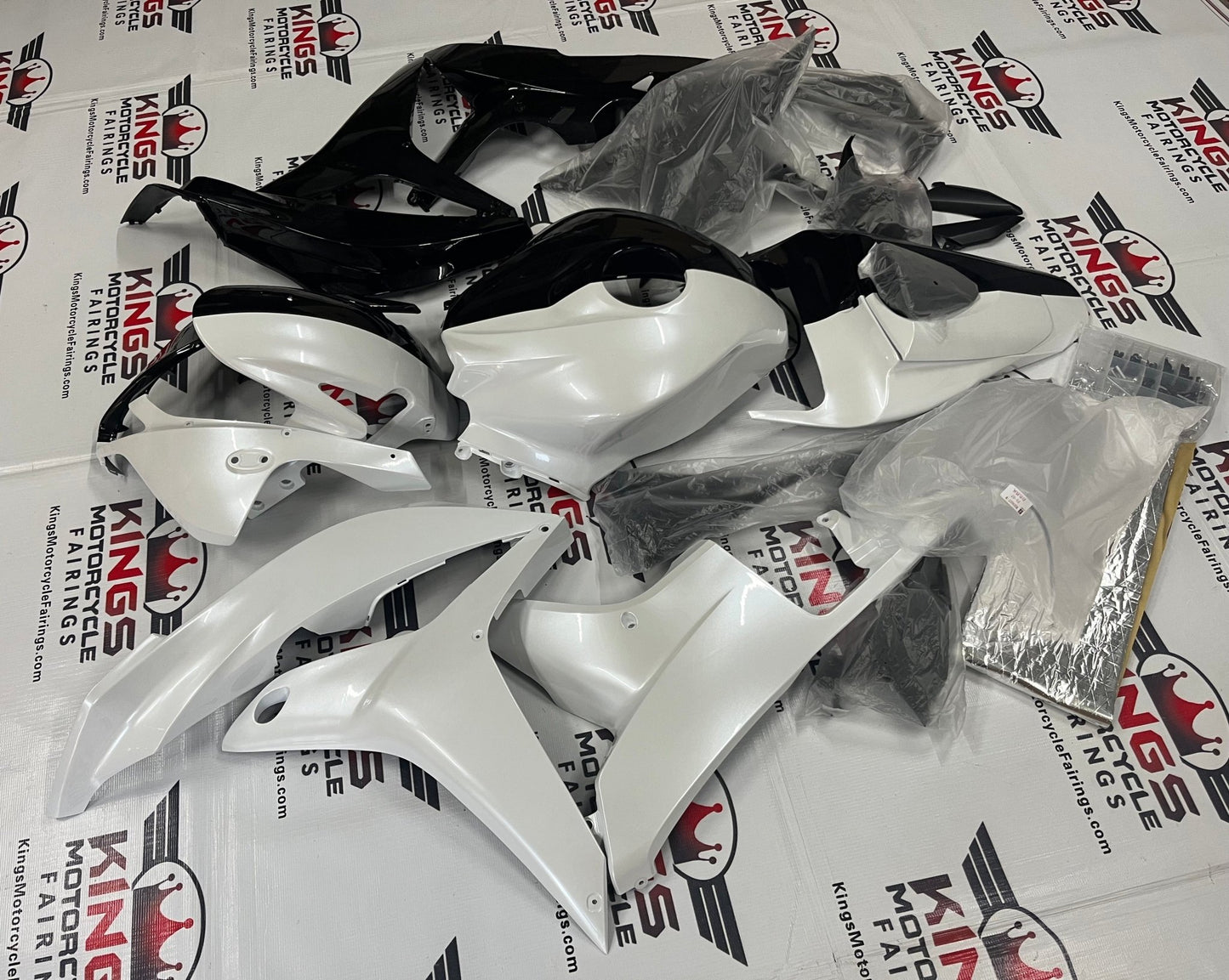 Honda CBR600RR Fairing Kit (2007-2008) Black, Pearl White Split at KingsMotorcycleFairings.com