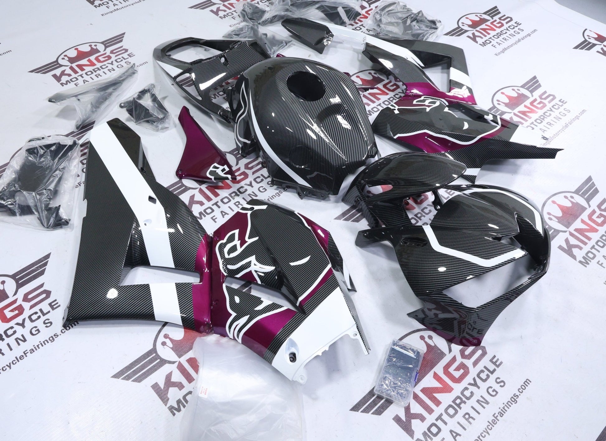 Honda CBR600RR Fairing Kit (2013-2023) Faux Carbon Fiber, Fuchsia Purple, Bull at KingsMotorcycleFairings.com