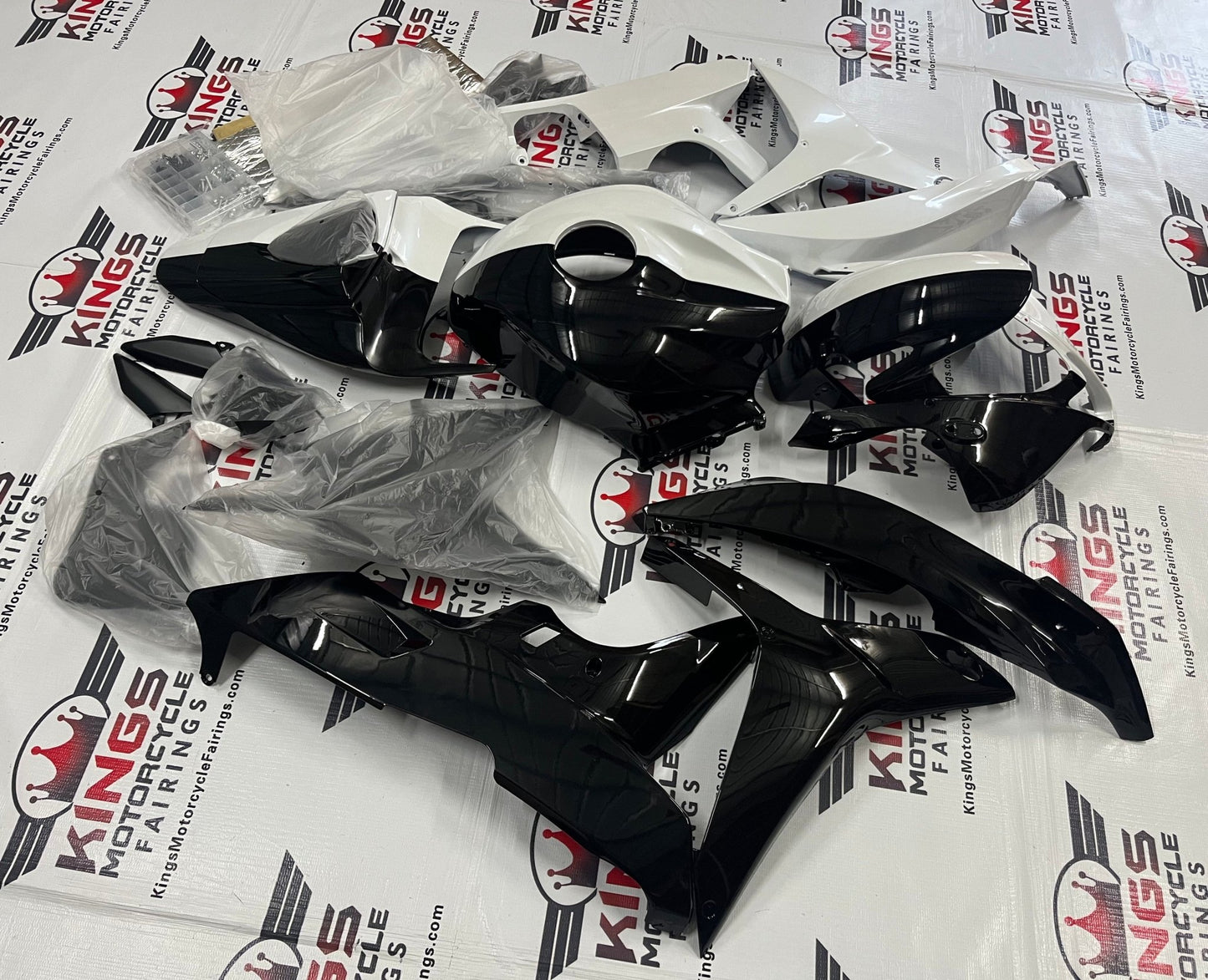 Honda CBR600RR Fairings (2007-2008) Black, Pearl White Split at KingsMotorcycleFairings.com