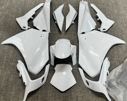 Honda VFR1200 Fairings (2010-2013) All White at KingsMotorcycleFairings.com
