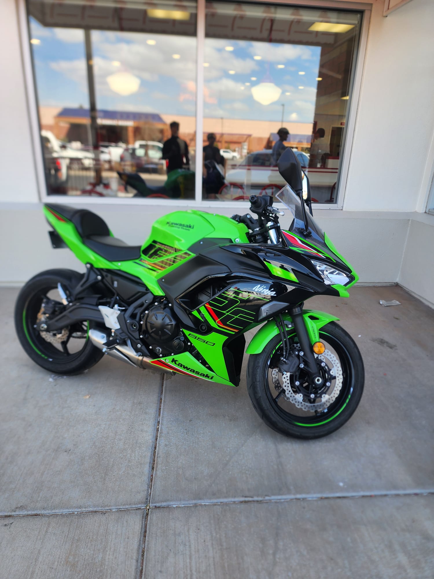 Installed Kawasaki Fairings from KingsMotorcycleFairings.com