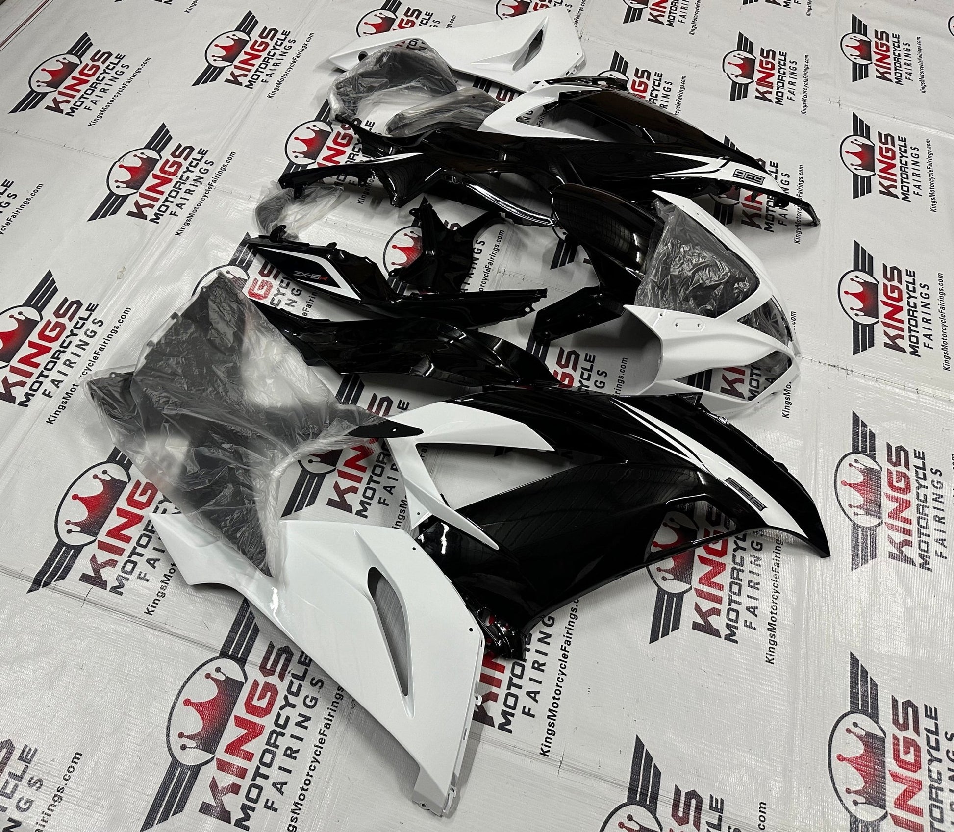 FAIRINGS FOR KAWASAKI ZX6R 636 (2013-2018) BLACK, WHITE at KingsMotorcycleFairings.com