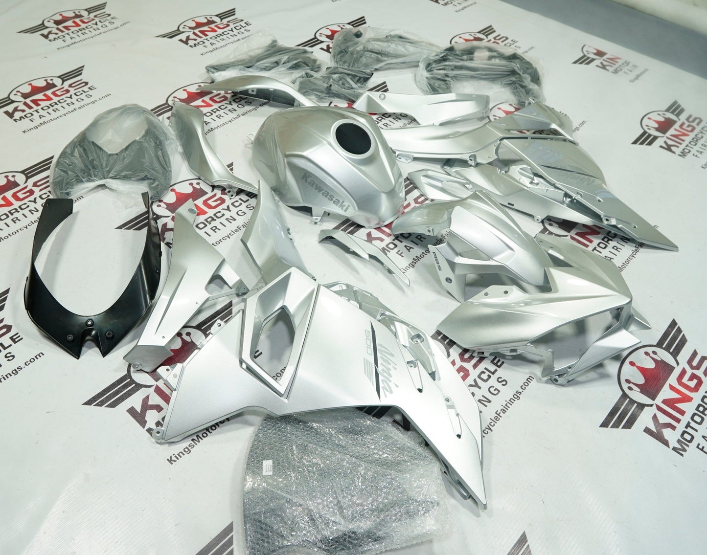 Kawasaki Ninja 500 (2024-2025) Matte Silver by KingsMotorcycleFairings.com