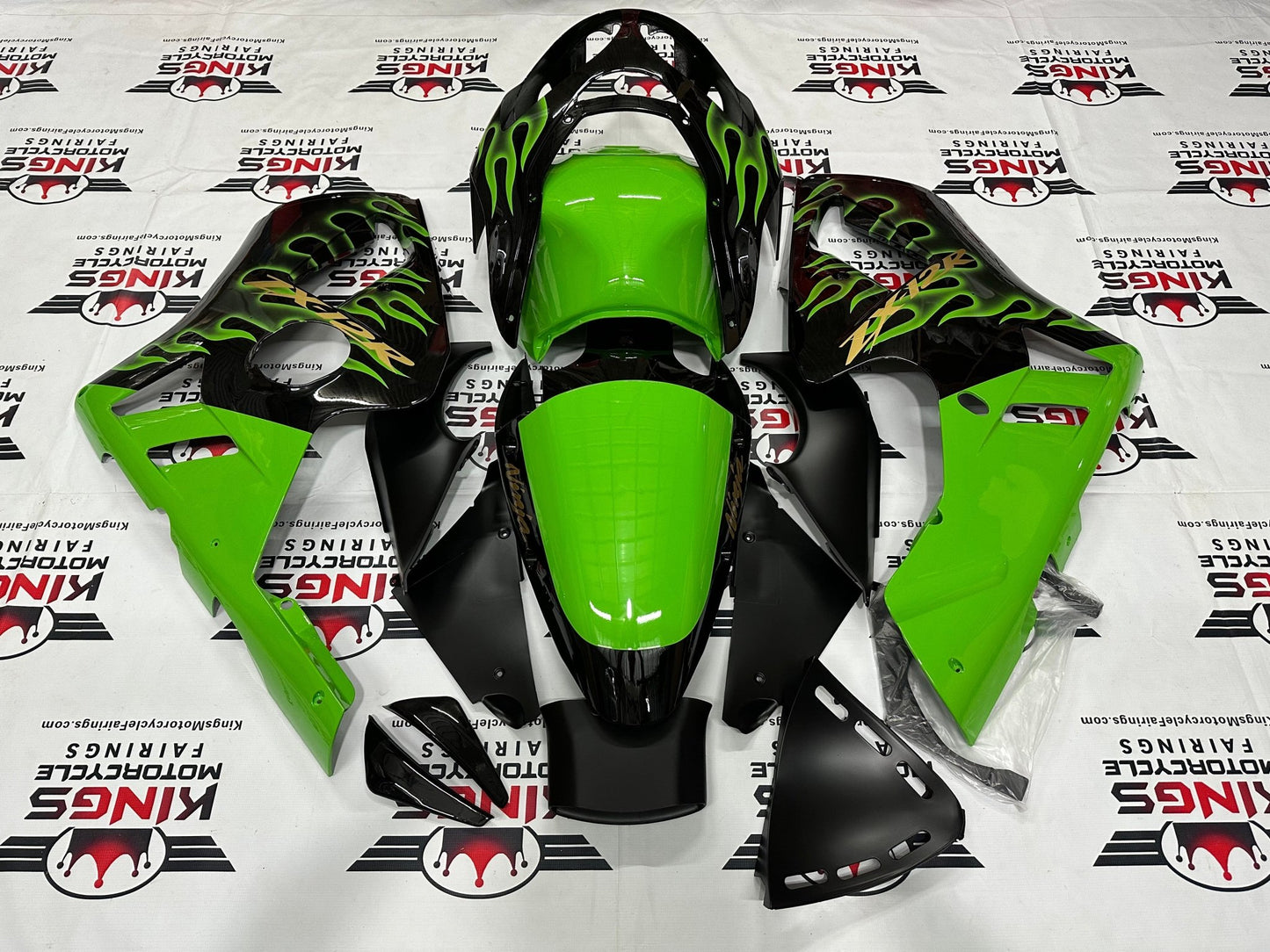 Kawasaki Ninja ZX-12R Fairings (2000-2001) Black, Green Fire Flames at KingsMotorcycleFaierings.com