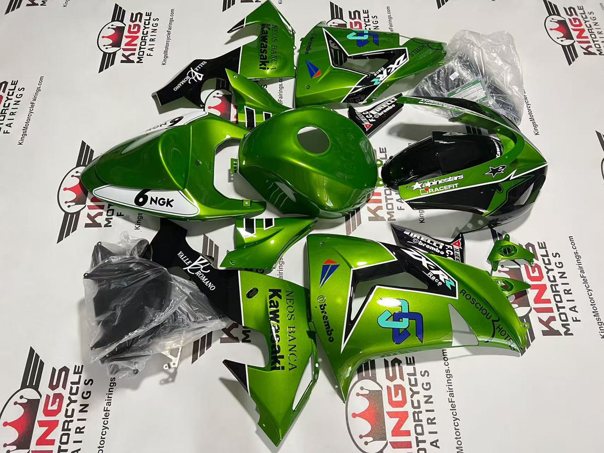 Kawasaki Ninja ZX10R Fairings (2006-2007) Green, Black, White Pinstripe from KingsMotorcycleFairings.com