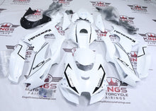 Kawasaki Ninja ZX10R Fairings (2021-2025) Metallic White, Black Stripe at KingsMotorcycleFairings.com