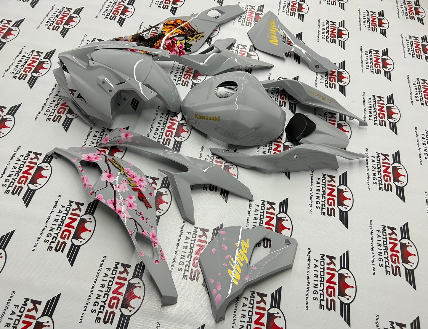 Kawasaki Ninja ZX4R Fairings (2019-2025) Gray, Gold, Dragon Blossoms from KingsMotorcycleFairings.com
