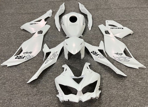 Kawasaki Ninja ZX4R Fairings (2019-2025) White, Black at KingsMotorcycleFairings.com