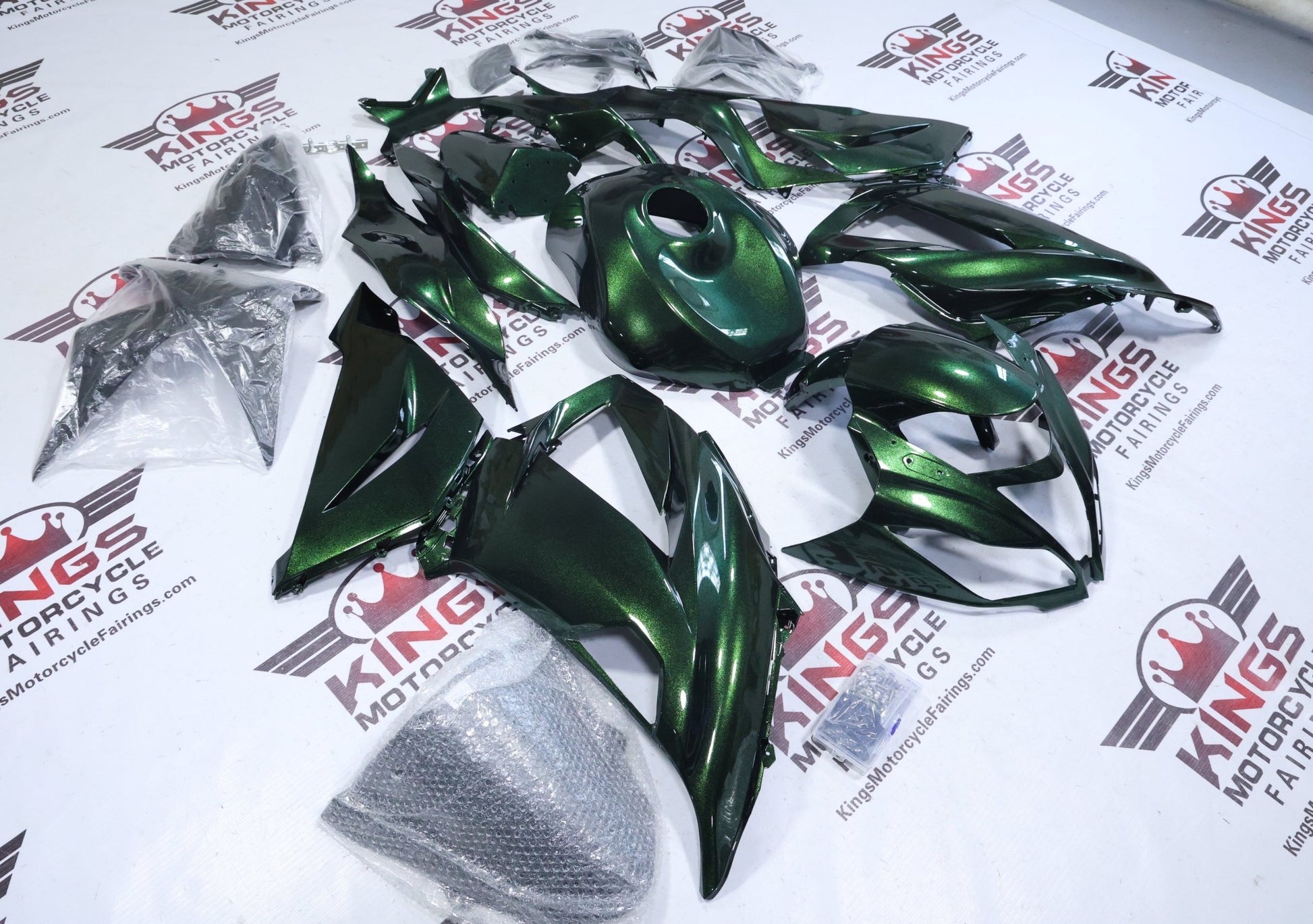  Kawasaki Ninja ZX6R Fairings (2013-2018) Metallic Green, Black Chameleon at KingsMotorcycleFairings.com