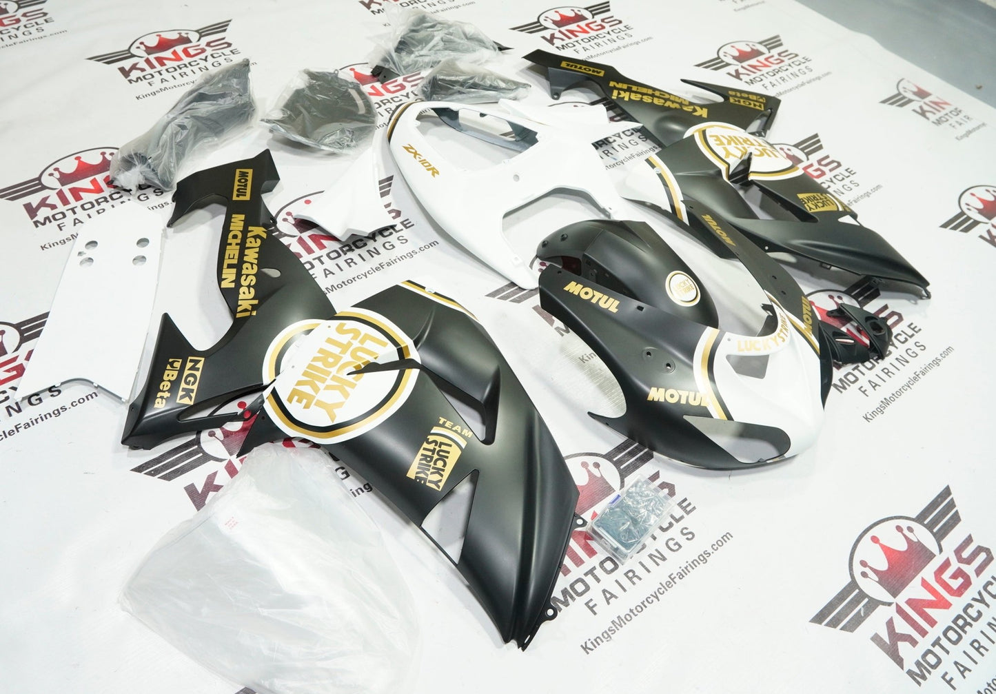 Kawasaki ZX-10R Fairings (2006-2007) Matte Black, White, Gold at KingsMotorcycleFairings.com