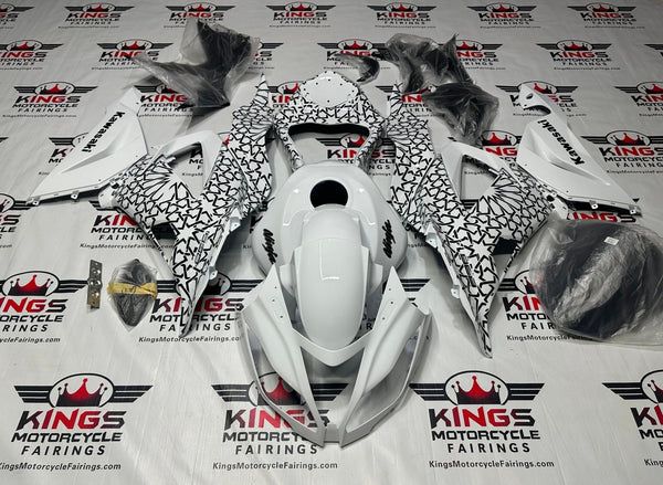 Kawasaki ZX-6R Fairings (2013-2018) White, Black Moroccan Star at KingsMotorcycleFairings.com