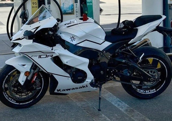 Kawasaki ZX10R Fairings (2021-2025) White, Black Stripe at KingsMotorcycleFairings.com