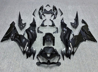 Kawasaki ZX6R 636 Fairings (2019-2023) Gloss Black at KingsMotorcycleFairings.com