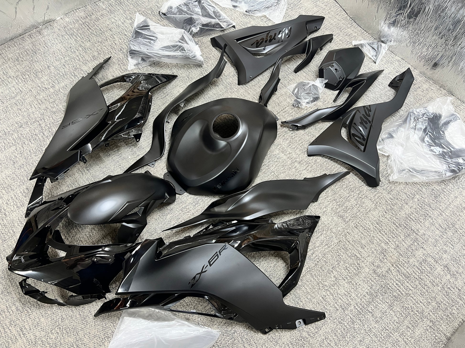 Kawasaki ZX6R 636 Fairings (2024-2025) Gloss Black, Matte Black at KingsMotorcycleFairings.com