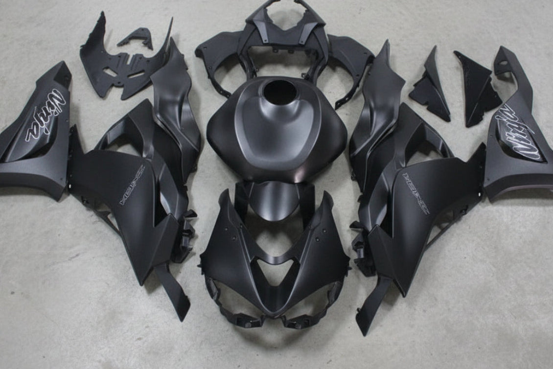 Kawasaki ZX6R Fairings (2024-2025) Matte Black at KingsMotorcycleFairings.com